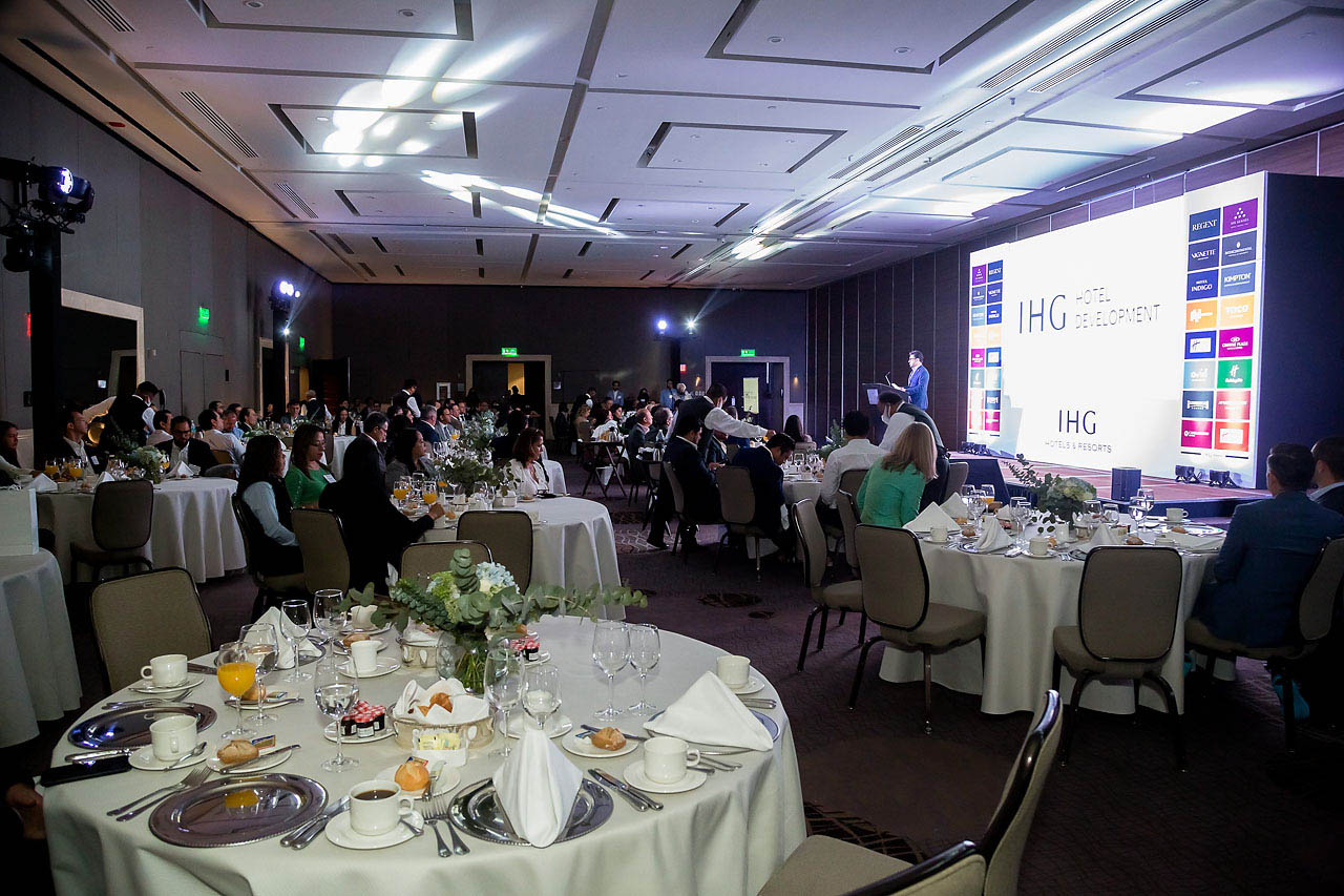006 congreso summit evento corporativo.jpg